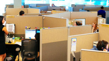USANA’s Award-Winning Customer Service Offers Peace of Mind USANA’s Award-Winning Customer Service Offers Peace of Mind