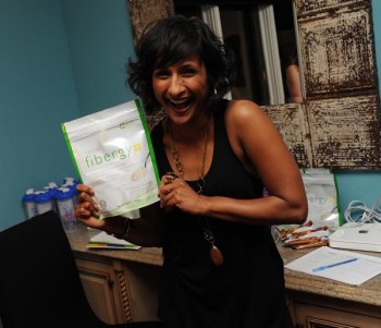 Actress Sarayu Rao gets excited about USANA's Fibergy Plus.