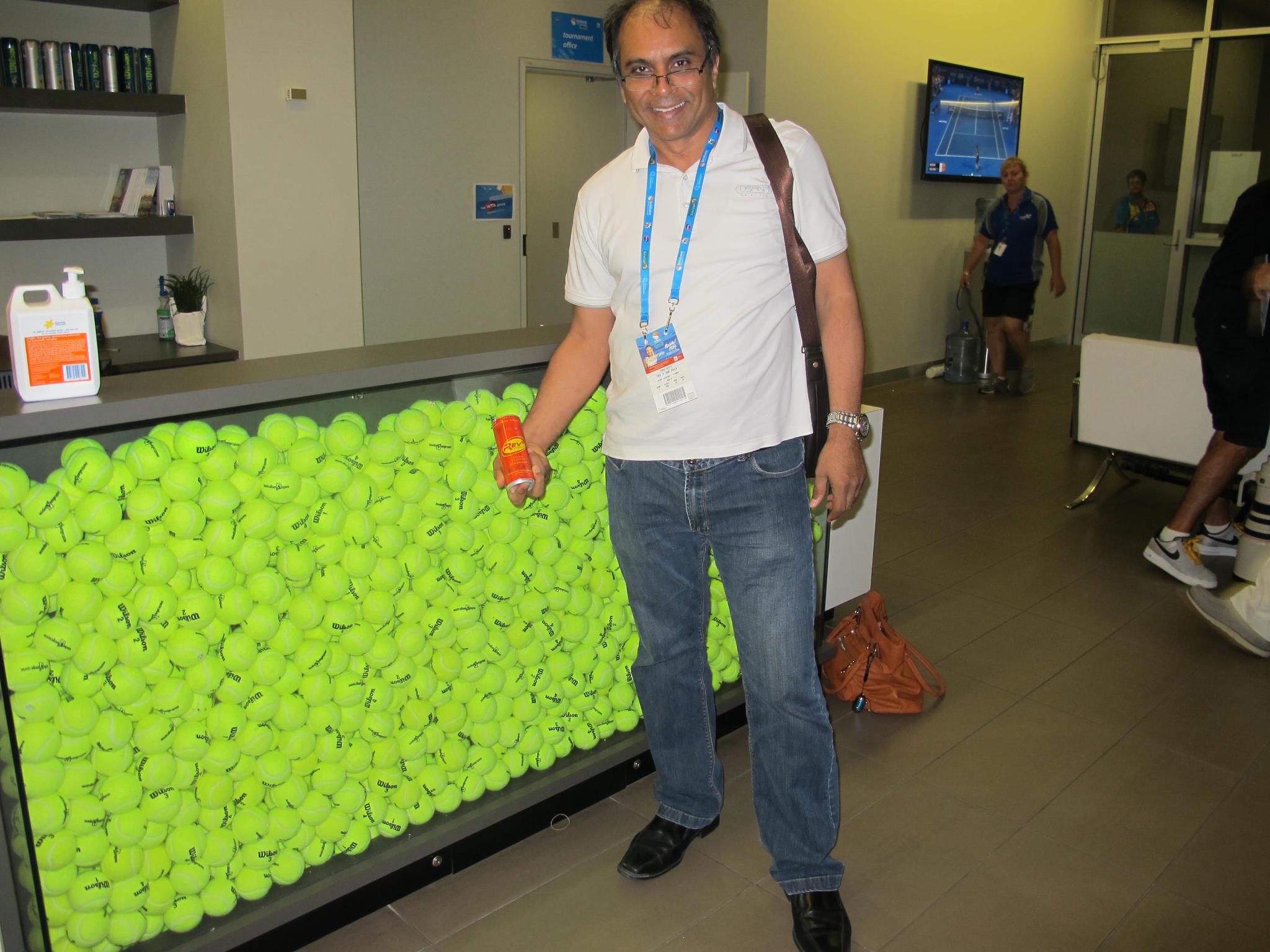 ClaudeEverardFullinfaw REV3 at the Brisbane International where we attended the Tennis on Friday 3rd. REV3 showing off in front of the tennis balls