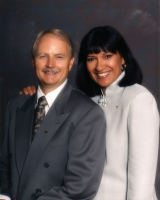 USANA's Dean and Evelyn Koontz