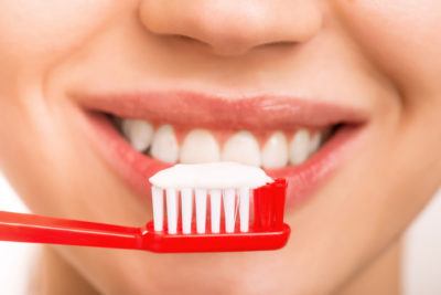 Sensé Natural Whitening Toothpaste