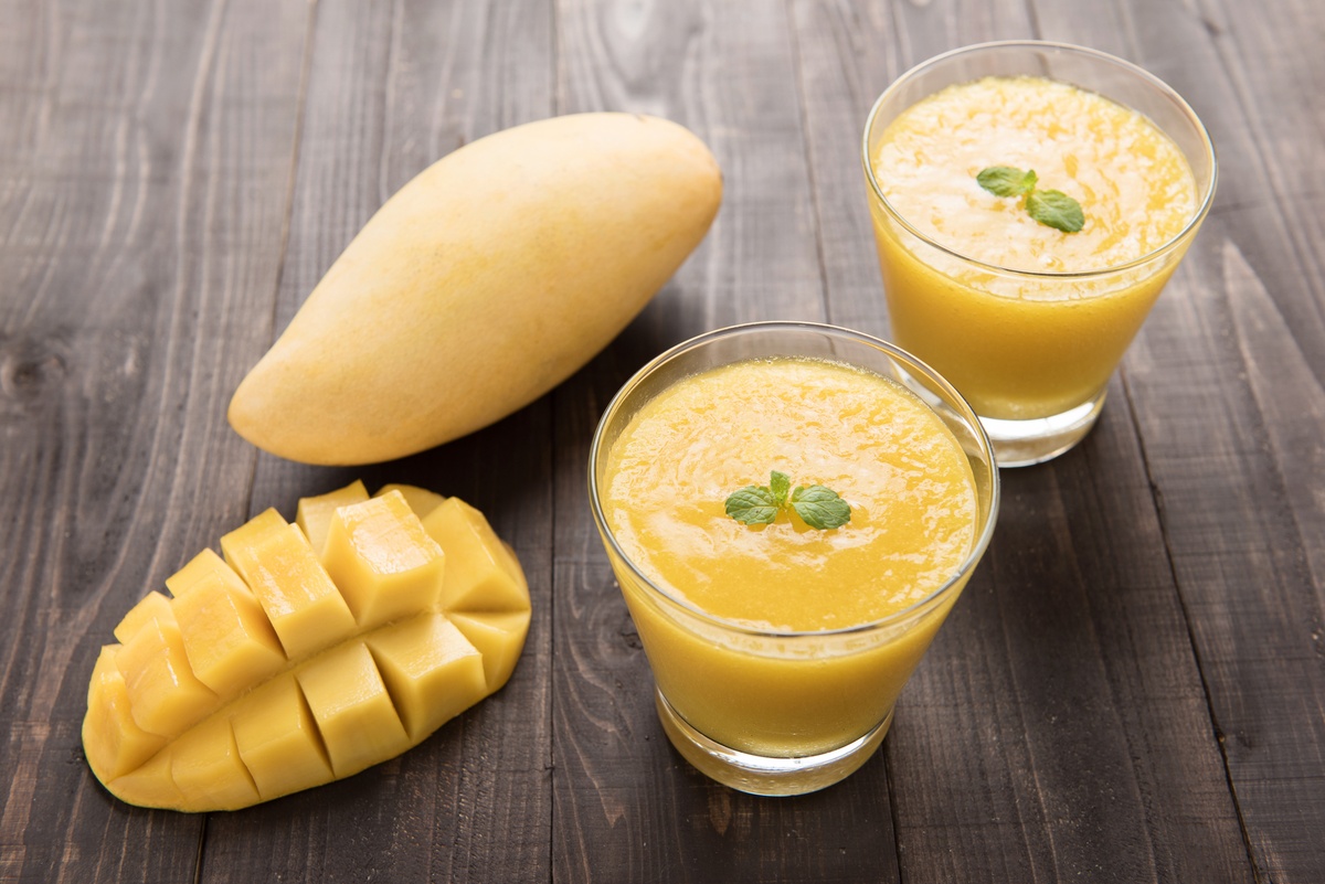 Refreshing Vanilla Pineapple-<b>Mango</b> Energizer submitted by Renee Champagne.